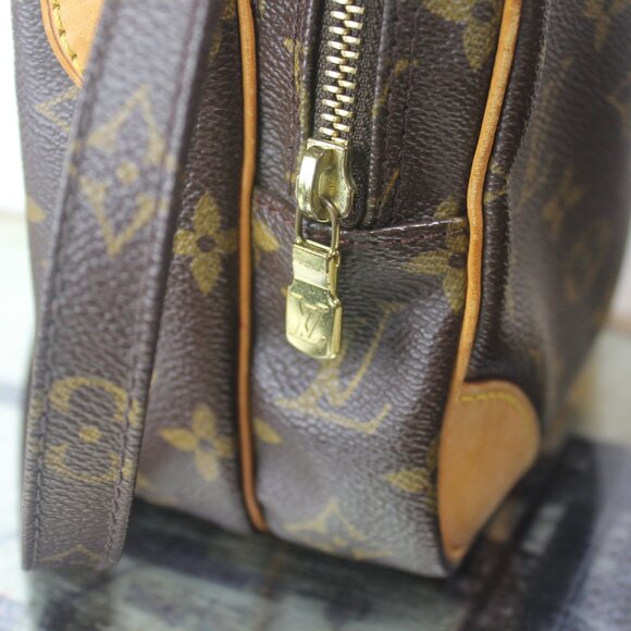 LOUIS VUITTON Monogram Amazone Shoulder Crossbody Bag - Picture 8 of 16